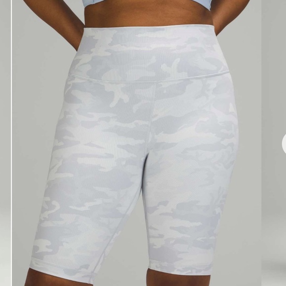 Lululemon Wunder Under Short 10" *Ribbed
Incognito Camo Jacquard - Picture 5 of 11